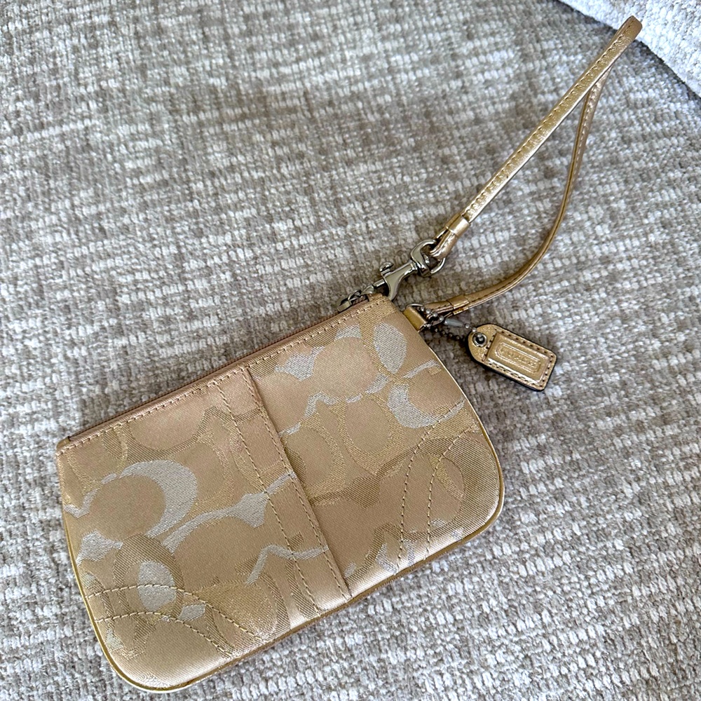Coach wristlet
